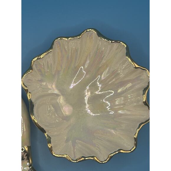 Pair Of 22K Gold Ceramic Iridescent White Signed Leaf & Hands Trinket Dish VTG - Picture 3 of 9